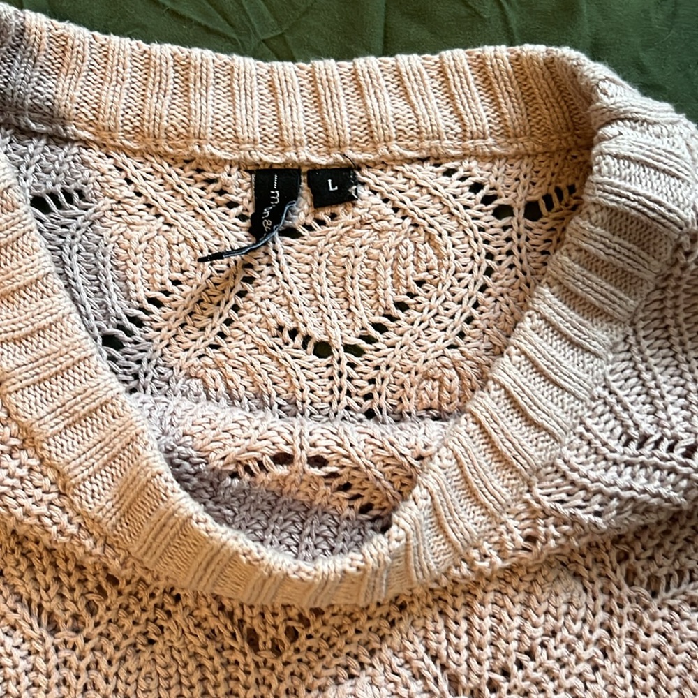 Pink sweater - Picture 2 of 2